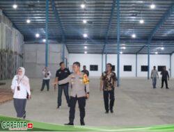 Kapolres Kubu Raya Lakukan Pengecekan Logistik Pemilu 2024 di Pergudangan Sakura Biz Part