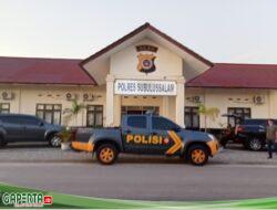 Oknum Polisi Andil Rehab Balai Kecamatan, Kasi Propam Belum Berbuat Maksimal