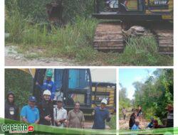 PT Envitec Multi Indonesia dan Masyarakat Selingsing, Giat Bersih Parit dan Bahu Jalan