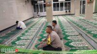 Kegiatan Sholat Subuh Keliling KaPolsek Sungai Beduk Polresta Barelang Dalam Rangka Cooling System Guna mendukung operasi Mantap Brata, Bersama  Masyarakat Kec. Sungai Beduk