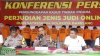 Kapolresta Barelang Gelar Konferensi Pers Ungkap Tersangka Kasus Perjudian Jenis Judi Online Yang Servernya berada di Negara Kamboja
