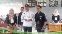 Pj Bupati Kerinci Asraf Bersama Keluarga Mencoblos di TPS 02 Desa Sebukar