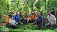 PTSL, Menteri AHY Saksikan Petugas BPN Ukur Tanah Kota Depok