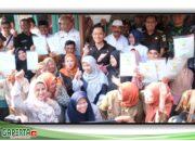 Serah Sertipikat Hasil PTSL di Kaki Gunung Salak, Menteri AHY: Masyarakat Miliki Hak Kepastian Hukum Tanah