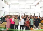 Direktur Utama PT KIM Bapak Daly Mulyana Beri Pelajaran dan Bimbingan Pada Mahasiswa Vokalis USU