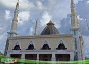 Pembangunan Mesjid Agung Sultan Anum Sekadau Sempat Mangkrak