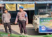 Kapolsek Pontianak Selatan AKP Jatmiko, S.H. Pimpin Pengamanan Kampanye Blusukan Paslon Wali Kota Pontianak Nomor Urut 2 di Jalan Gajahmada