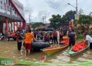 Bakti Polri: Polres Landak Distribusikan Bantuan Bencana Banjir ke Wilayah Terdampak
