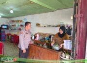 Kanit Binmas Polsek Kuala Behe Sambanhi Warga Sampaikan Pesan Kamtibmas