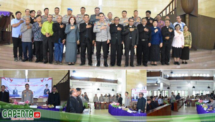 Kapolda Jambi Irjen Pol Krisno H. Siregar Silahturahmi ke Gereja HKBP Kota Baru Jambi