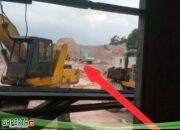 ‎Lapor: Kepada Yang Terhormat Bu Li Claudia, Ada Diduga (Cut and Fill)  di Tanjung Uncang, Kampung Palembang Ilegal !!