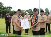 Hari Pramuka Ke-64 Tingkat Provinsi, Bupati Monadi Terima Penghargaan Tokoh Penggerak Utama