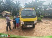 Satgas Preventif Ops Zebra Kapuas 2025 Cek Kendaraan Truk Sawit di PT MJP Sekadau