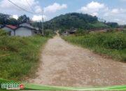 Jalan BTN Newton Resident Tak Kunjung Diperbaiki, Warga Pertanyakan Komitmen PT. Lalaperkasa