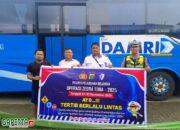 Sat Lantas Polres Pelabuhan Belawan Sosialisasikan Ops Zebra Toba 2025 kepada Supir Bus Damri di Dermaga Bandar Deli