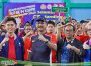 Sekjen ATR/BPN Ikuti Laga Eksibisi Pembukaan Kejuaraan Bulutangkis HUT ke-54 KORPRI