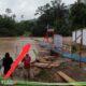 Banjir Bandang Hancurkan Jembatan Baru di Dusun Mangkau, Entikong