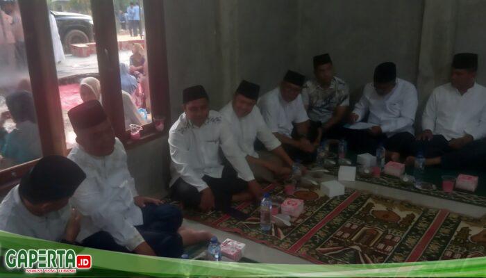 Kadisnaker Mendampingi Bupati Labuhanbatu Safari Ramadhan Ke Mesjid Al Munawir Desa Telaga Suka Panai Tengah