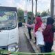PT PIL Bagikan Nasi Kotak Dan Takjil Pada Pengguna Jalan Dan Warga Di Bulan Suci Ramadhan