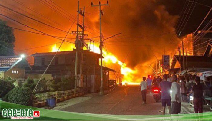 Sinergi Tanggap Darurat, Kilang Sungai Pakning Bantu Penanganan Kebakaran di Permukiman Warga