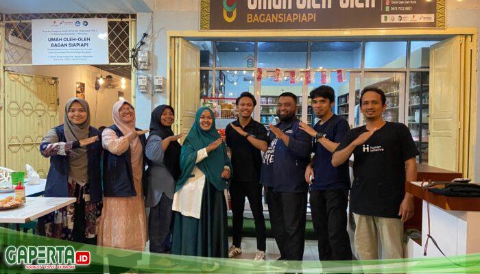 Dari Penonton Menjadi Pemain: Kisah Nur Azmi Menjaga Marwah UMKM Umah Oleh-Oleh Rokan Hilir