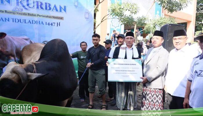 Serahkan Hewan Kurban ke Ponpes Darunnajah, Menteri Nusron: Idul Adha Jadi Momentum Mempererat Kebersamaan