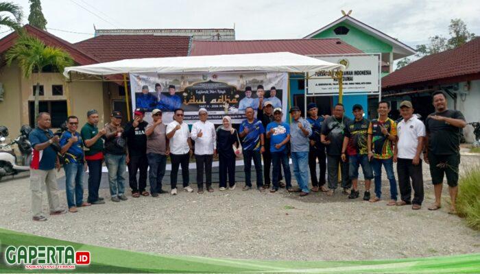 PWI Dumai Gelar Penyembelihan Hewan Kurban dan Salurkan Sembako untuk Janda Wartawan