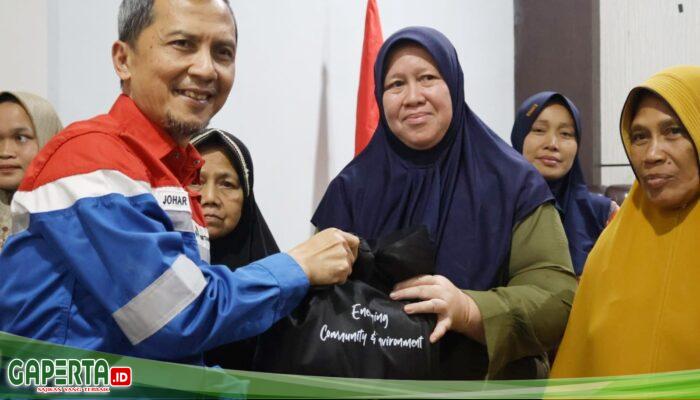 Peduli Masyarakat Sekitar Operasi, PHR Salurkan 400 Paket Sembako Murah ke 4 Desa di Kecamatan Pinggir Bengkalis
