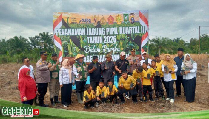 KKSSI Medang Kampai Dukung Ketahanan Pangan Lewat Penanaman Jagung Polsek Medang Kampai