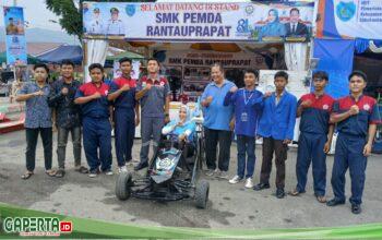 Bupati Labuhanbatu dr.Maya Hasmita, Sp.OG, M.KM , Kunjungan ke Stand Pameran SMKS Pemda, Apresiasi Mobil Rakitan Sendiri Hasil Karya Siswa